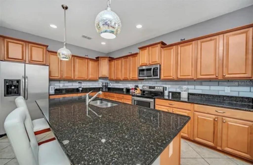 8854 Candy Palm Road Kissimmee, FL 34747 - Photo 8 of 40
