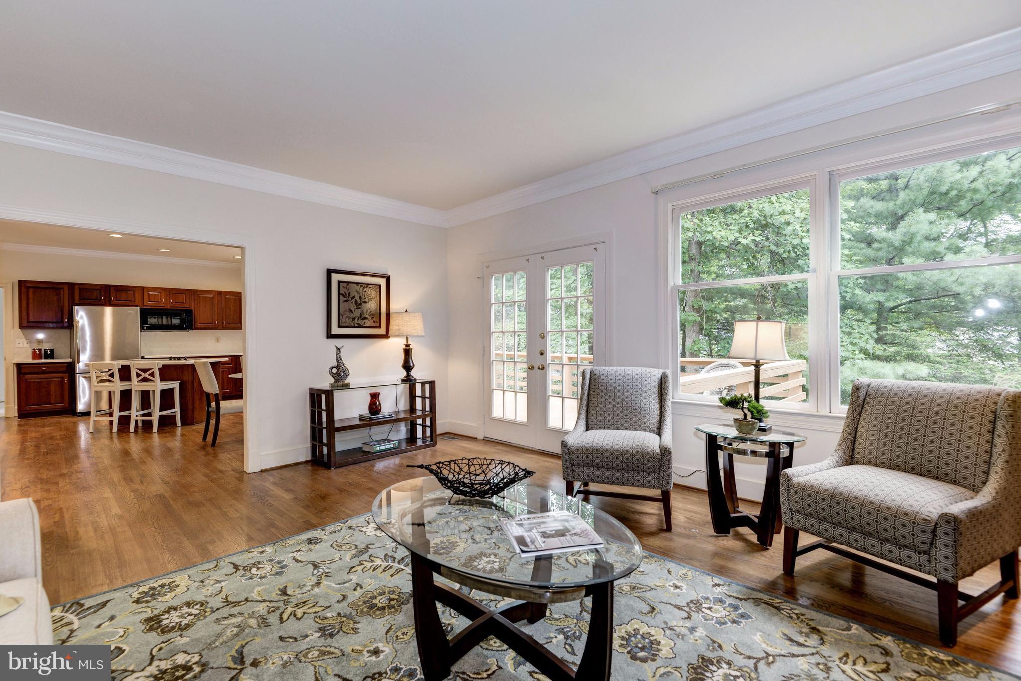8400 Bells Mill Road Potomac, MD 20854 - Photo 1 of 30 Family Room