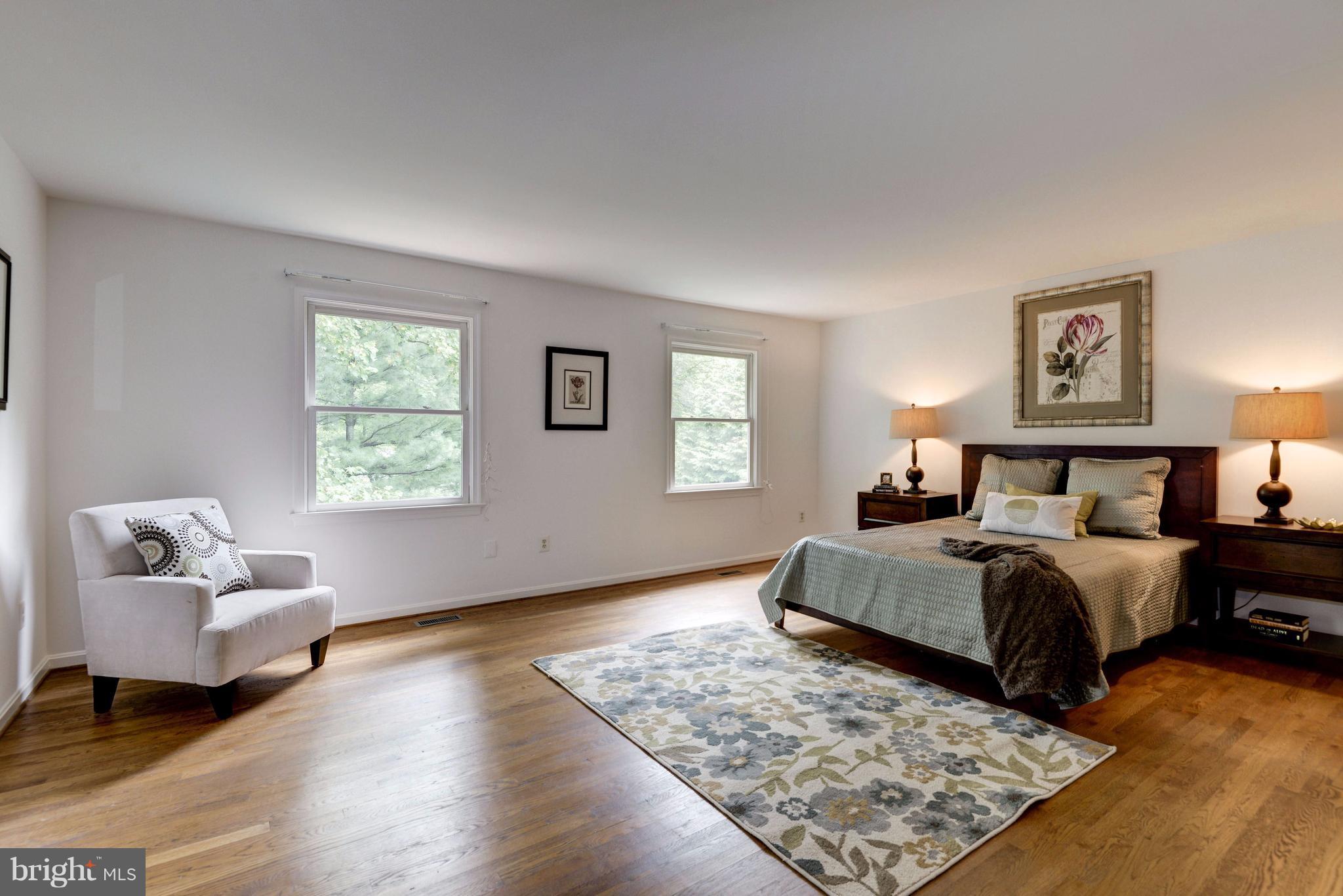8400 Bells Mill Road Potomac, MD 20854 - Photo 15 of 30 Bedroom (Master)