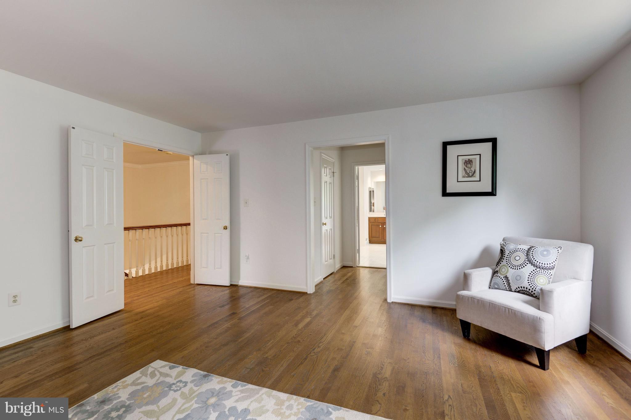 8400 Bells Mill Road Potomac, MD 20854 - Photo 16 of 30 Bedroom (Master)