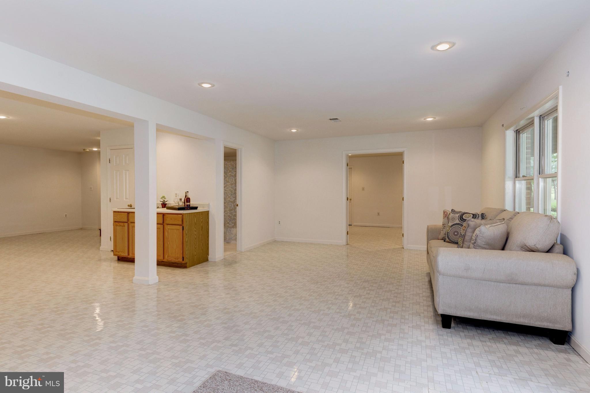 8400 Bells Mill Road Potomac, MD 20854 - Photo 24 of 30 Recreation Room