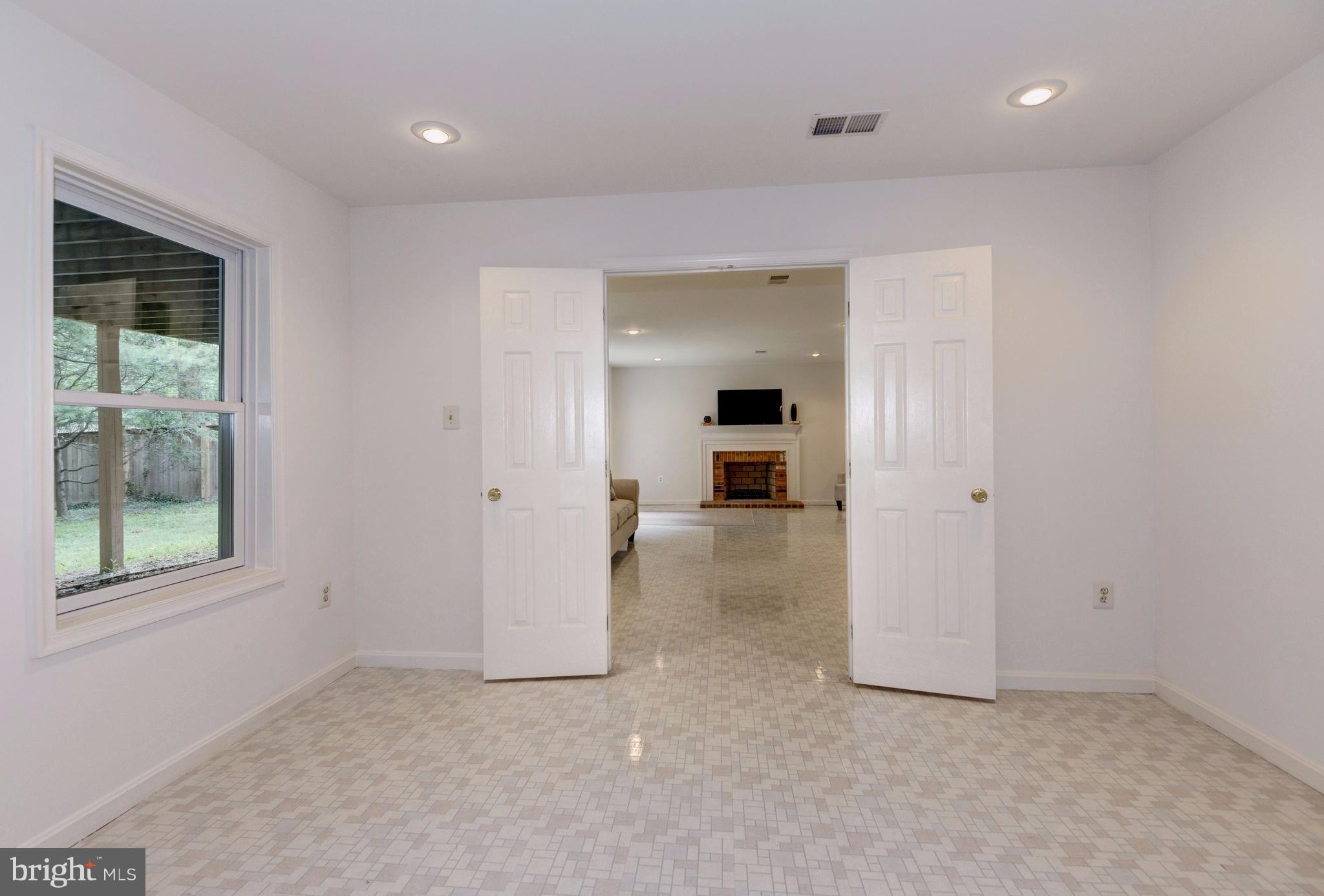 8400 Bells Mill Road Potomac, MD 20854 - Photo 25 of 30 Lower Level Bedroom #4