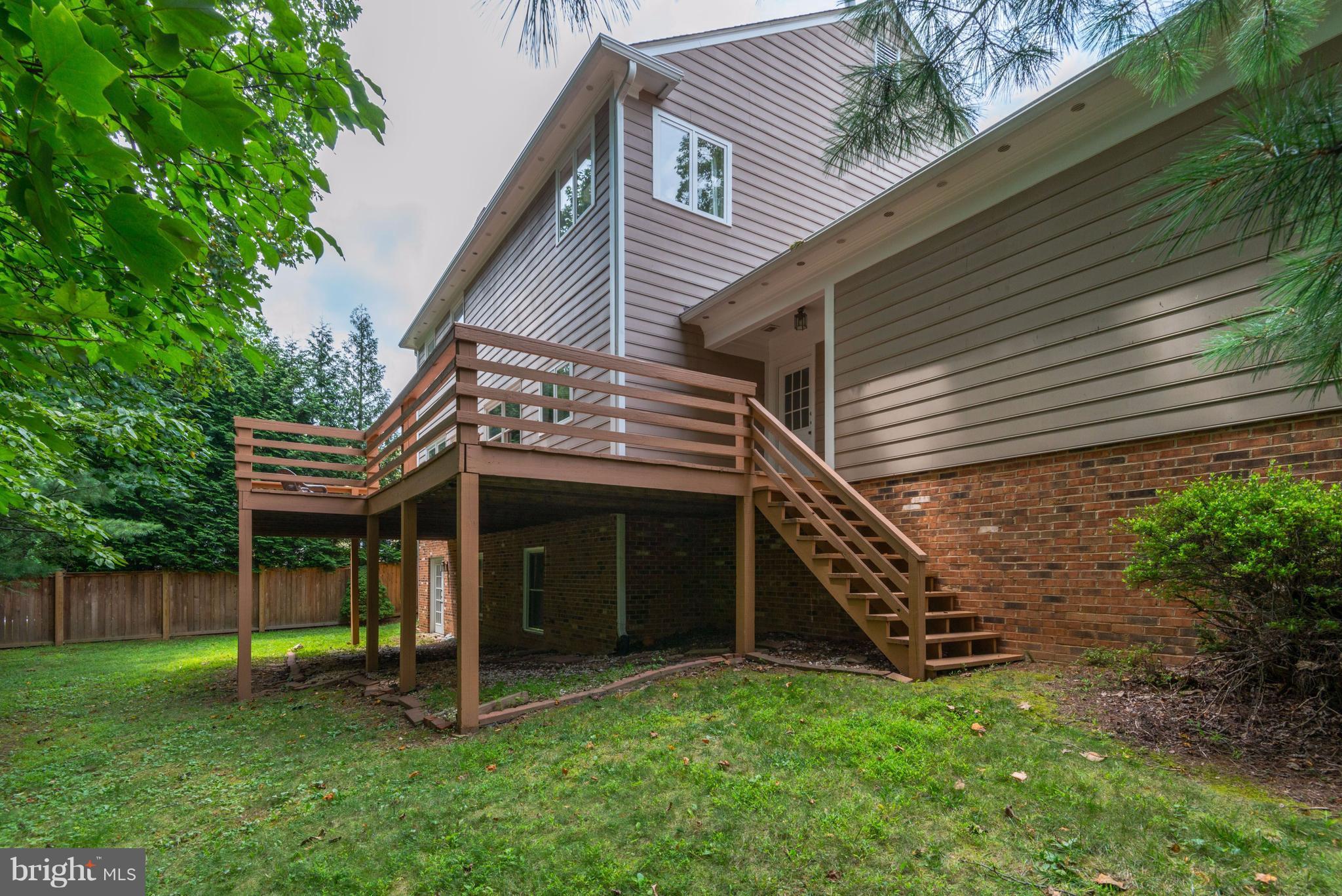 8400 Bells Mill Road Potomac, MD 20854 - Photo 29 of 30 Exterior (Rear)