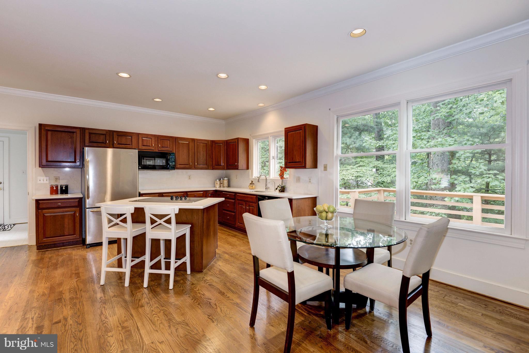 8400 Bells Mill Road Potomac, MD 20854 - Photo 10 of 30 Kitchen