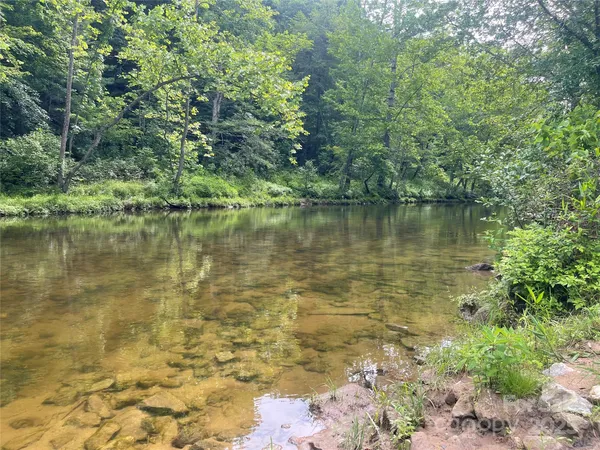 $89,000 | 2600 Canada Road, Tuckasegee, NC 28783