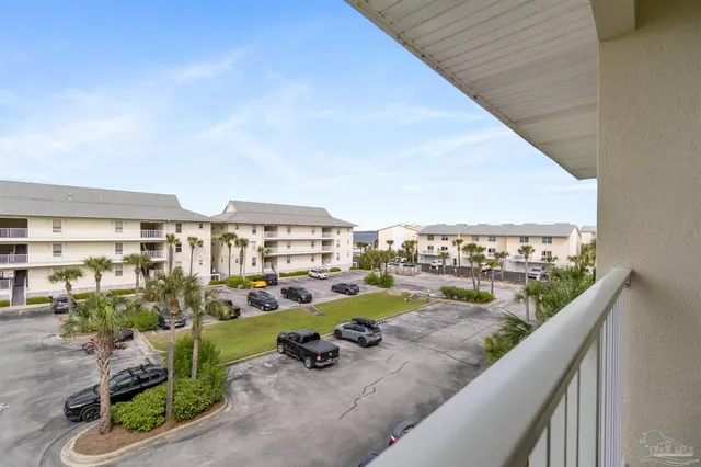 a car parked in front of a building