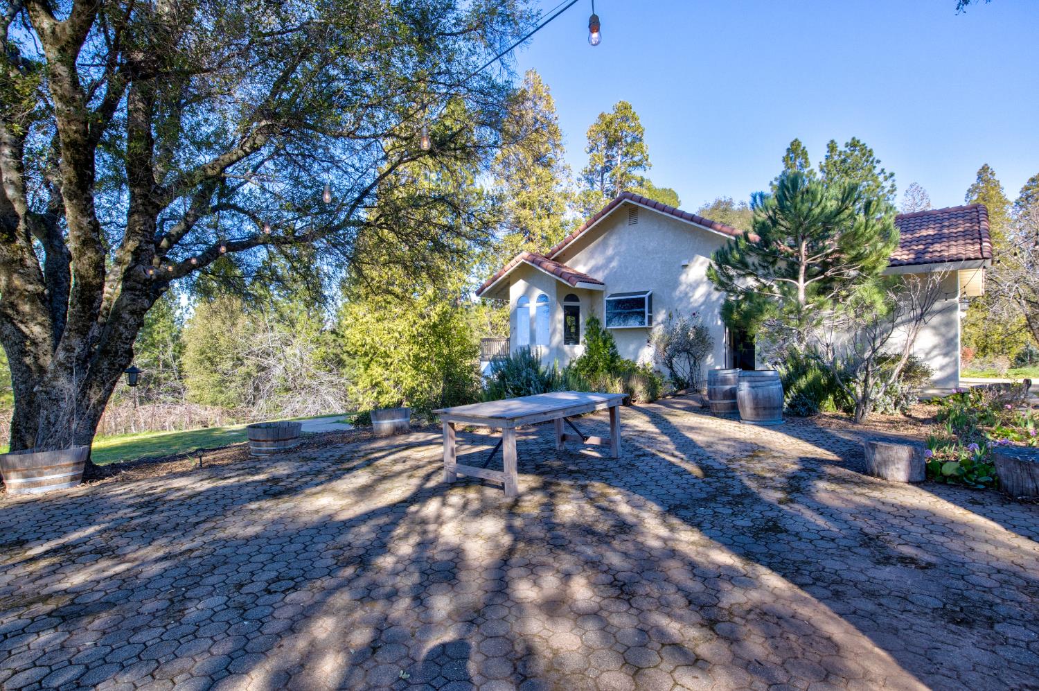 3900 Tawanka Road Somerset, CA 95684 - Photo 44 of 84 a front view of a house with a yard