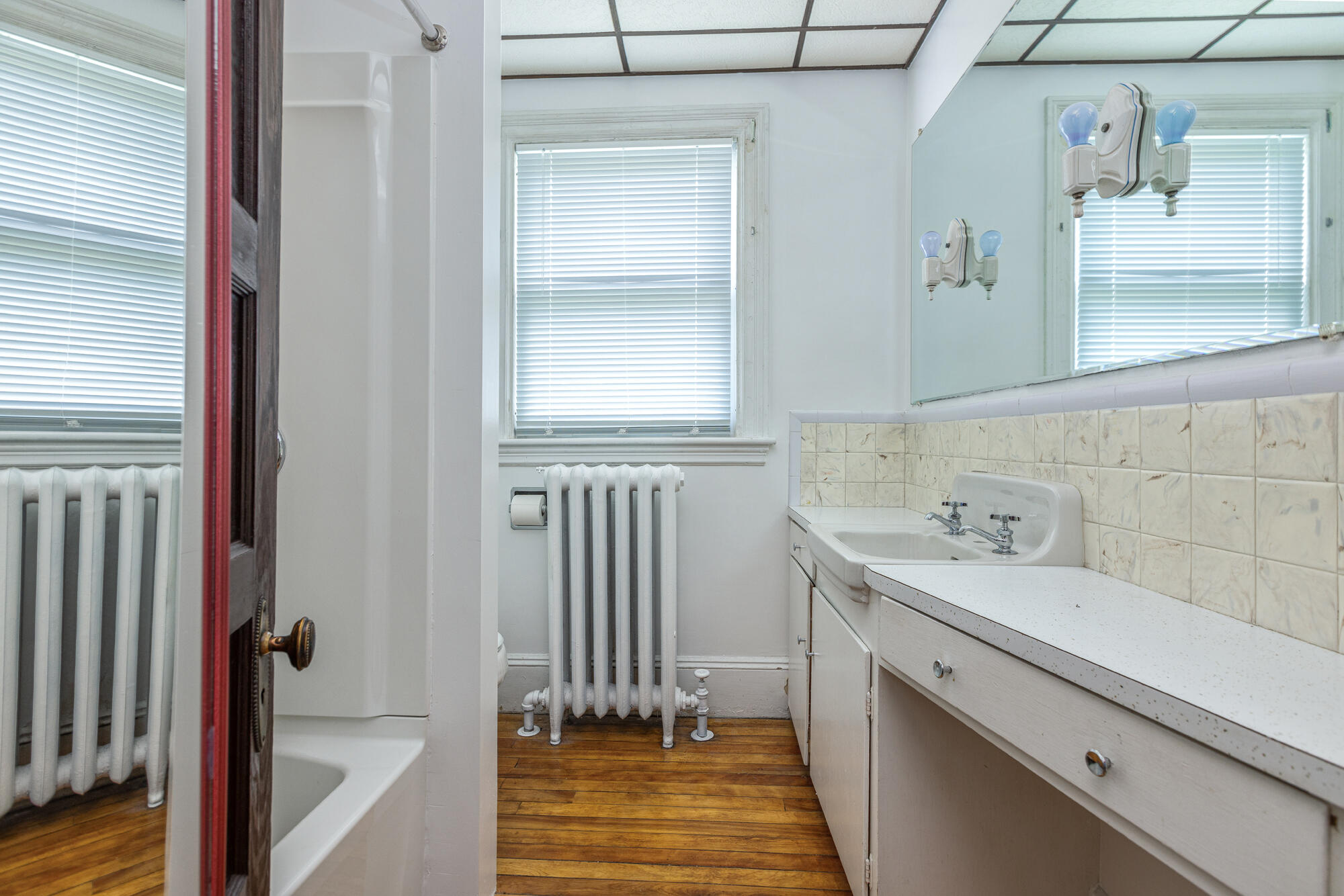 4-6 Elmwood Road Cape Elizabeth, ME 04107 - Photo 25 of 48 4 Elmwood _W5_017