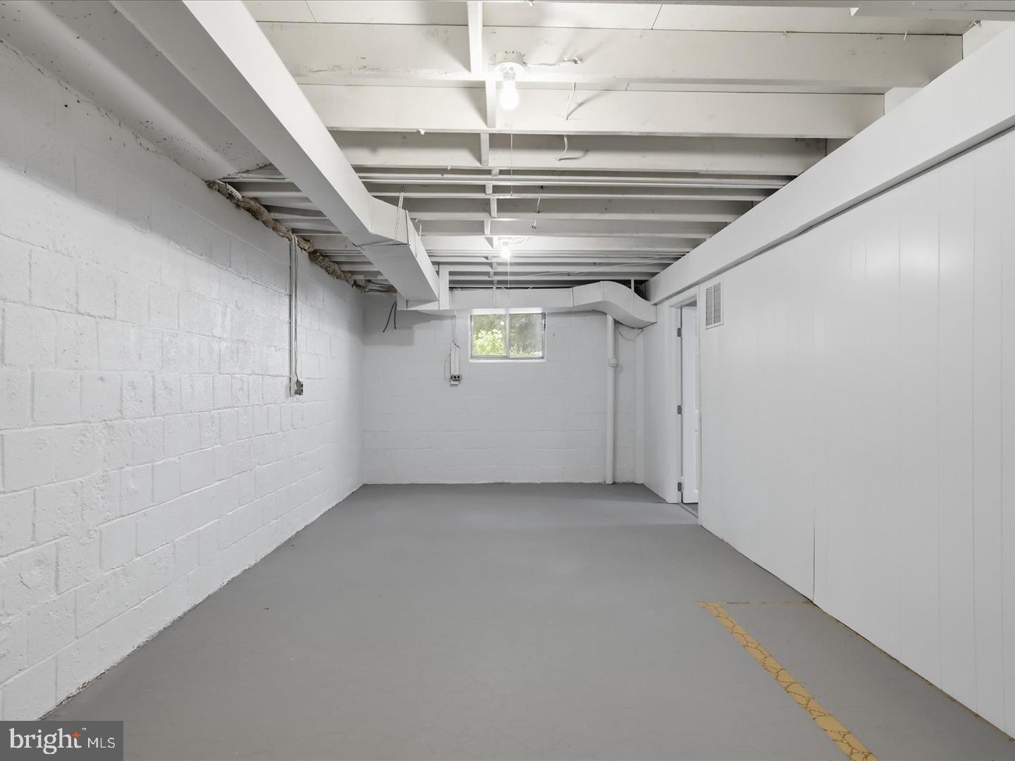 9024 Brook Ford Road Burke, VA 22015 - Photo 28 of 40 HUGE storage area or finish to make a gym/office