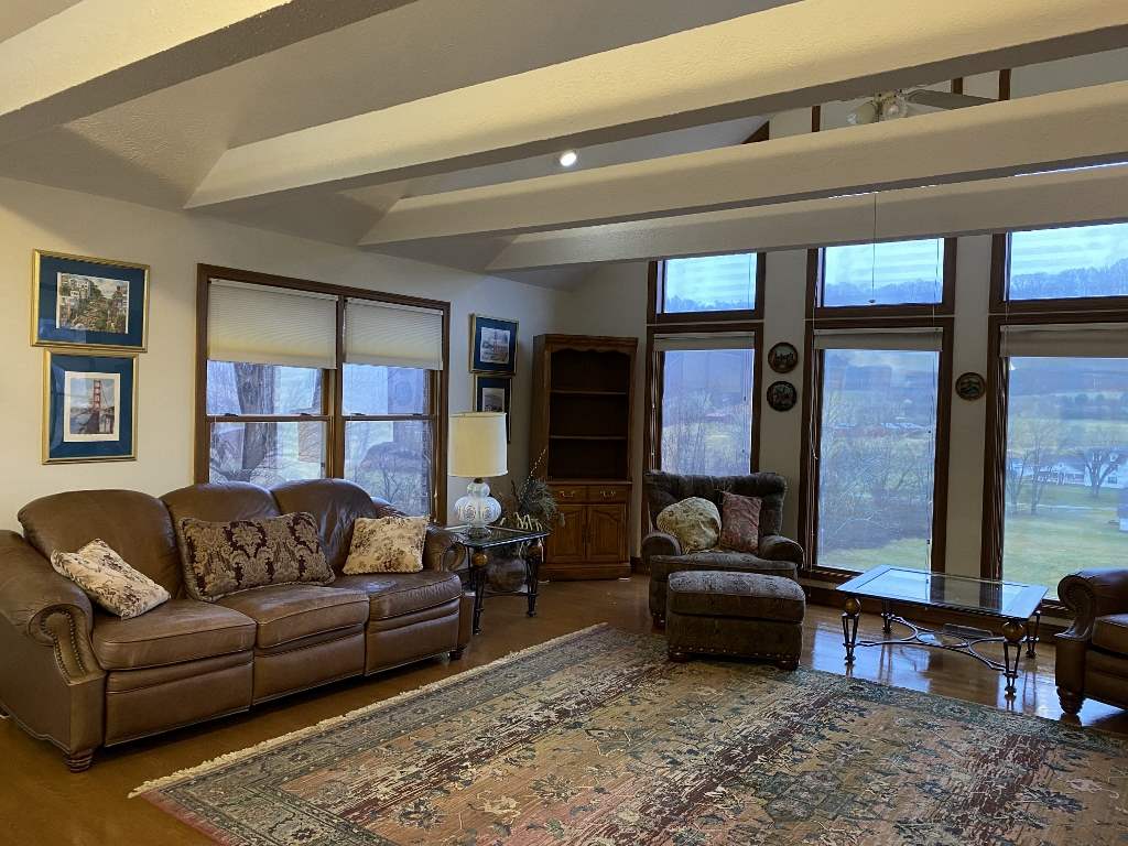 4693 Tyler Creek Road Salt Rock, WV 25559 - Photo 4 of 26 Gallery Image 4