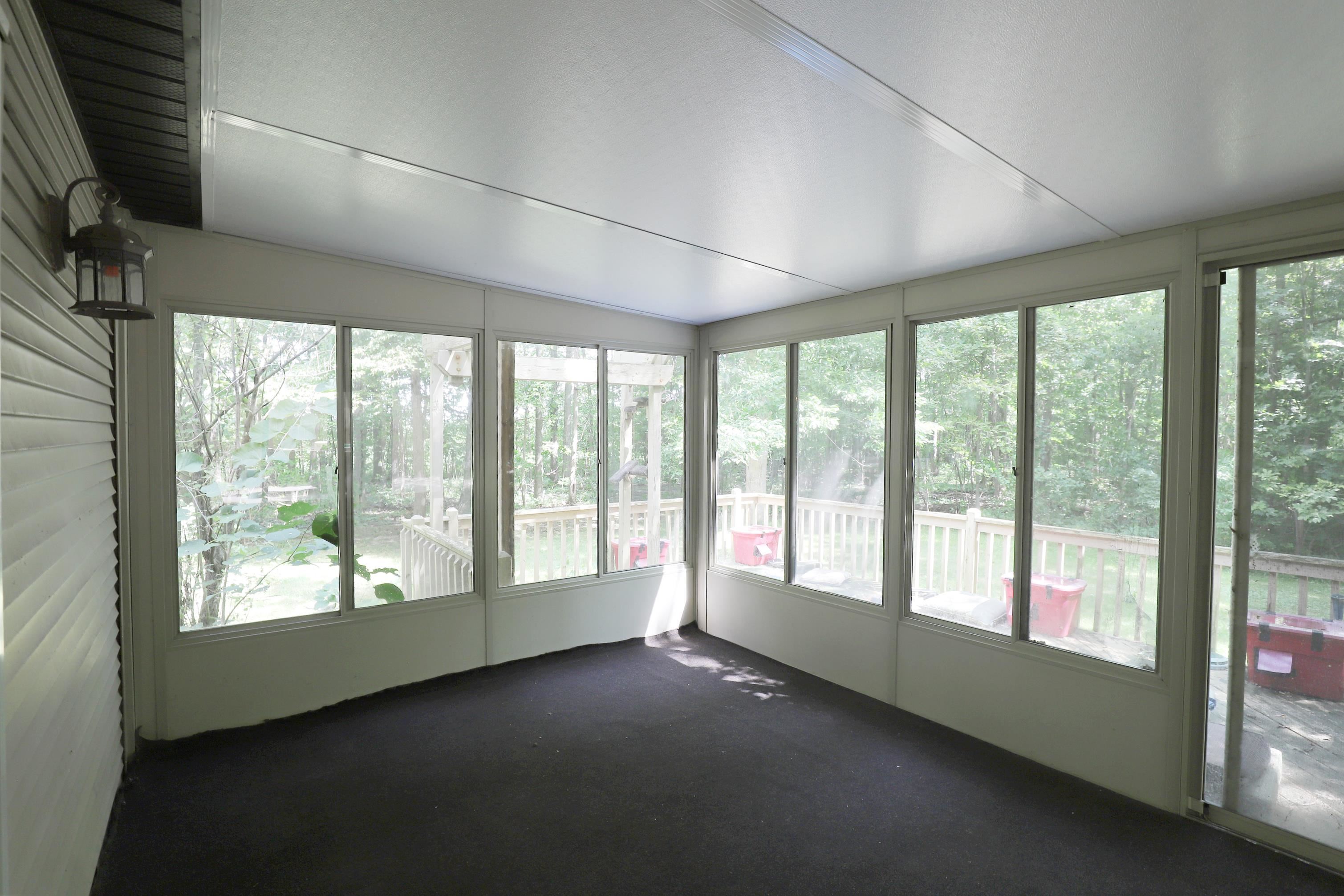 7298 North Nichols Road Flushing, MI 48433 - Photo 16 of 34 50152909-f6852da6-8c1a-48b4-915f-623a47a88dd7.JPG