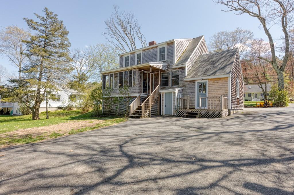 141 Linebrook Road Ipswich, MA 01938 - Photo 3 of 30 Gallery Image 3