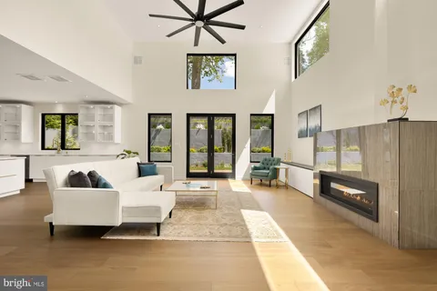 $2,595,000 | 8165 East Beach Drive Northwest, Washington, DC 20012