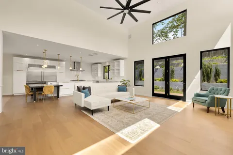 $2,595,000 | 8165 East Beach Drive Northwest, Washington, DC 20012