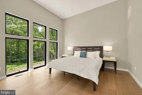 $2,595,000 | 8165 East Beach Drive Northwest, Washington, DC 20012