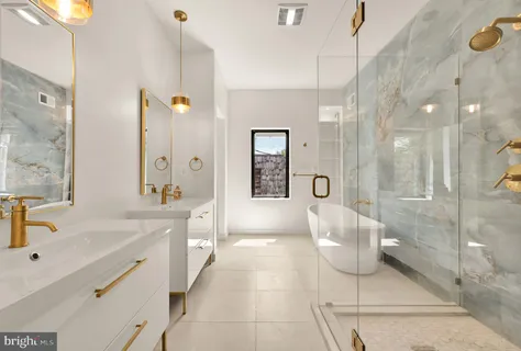 $2,595,000 | 8165 East Beach Drive Northwest, Washington, DC 20012