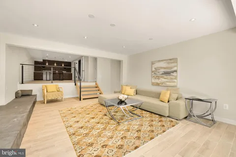 $2,595,000 | 8165 East Beach Drive Northwest, Washington, DC 20012
