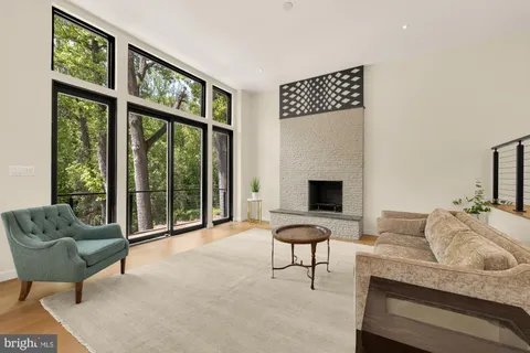 $2,595,000 | 8165 East Beach Drive Northwest, Washington, DC 20012
