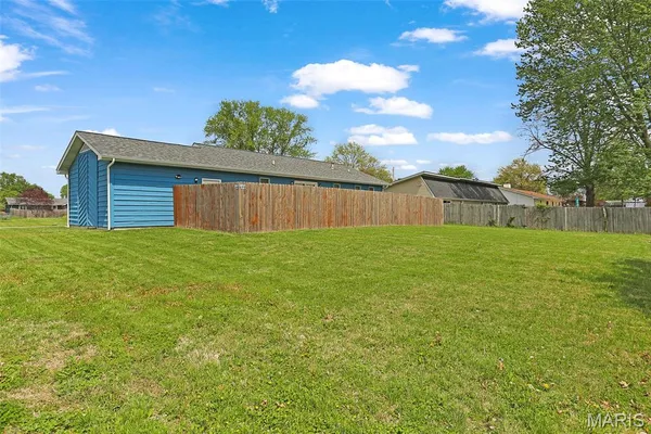 $169,900 | 212 Meadow Drive, Troy, IL 62294