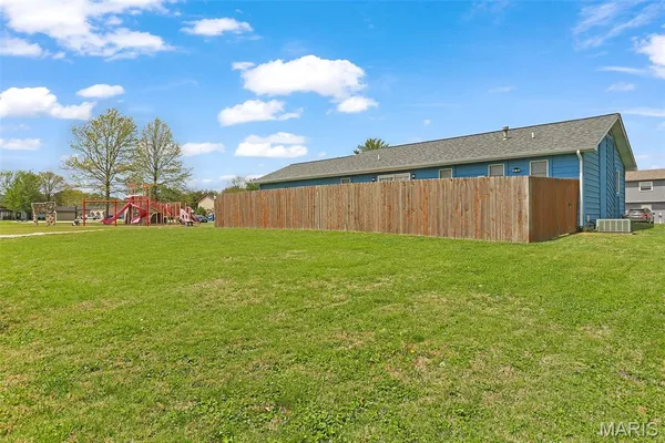 $169,900 | 212 Meadow Drive, Troy, IL 62294