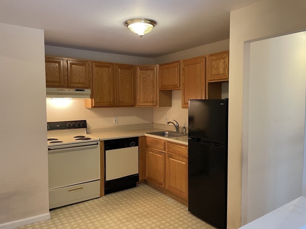380a Great Road, Unit 304A Acton, MA 01720 - Photo 4 of 26 Gallery Image 4