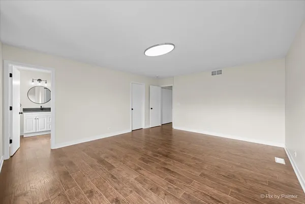 $1,900 | 1737 West Chrysler Drive, Belvidere, IL 61008