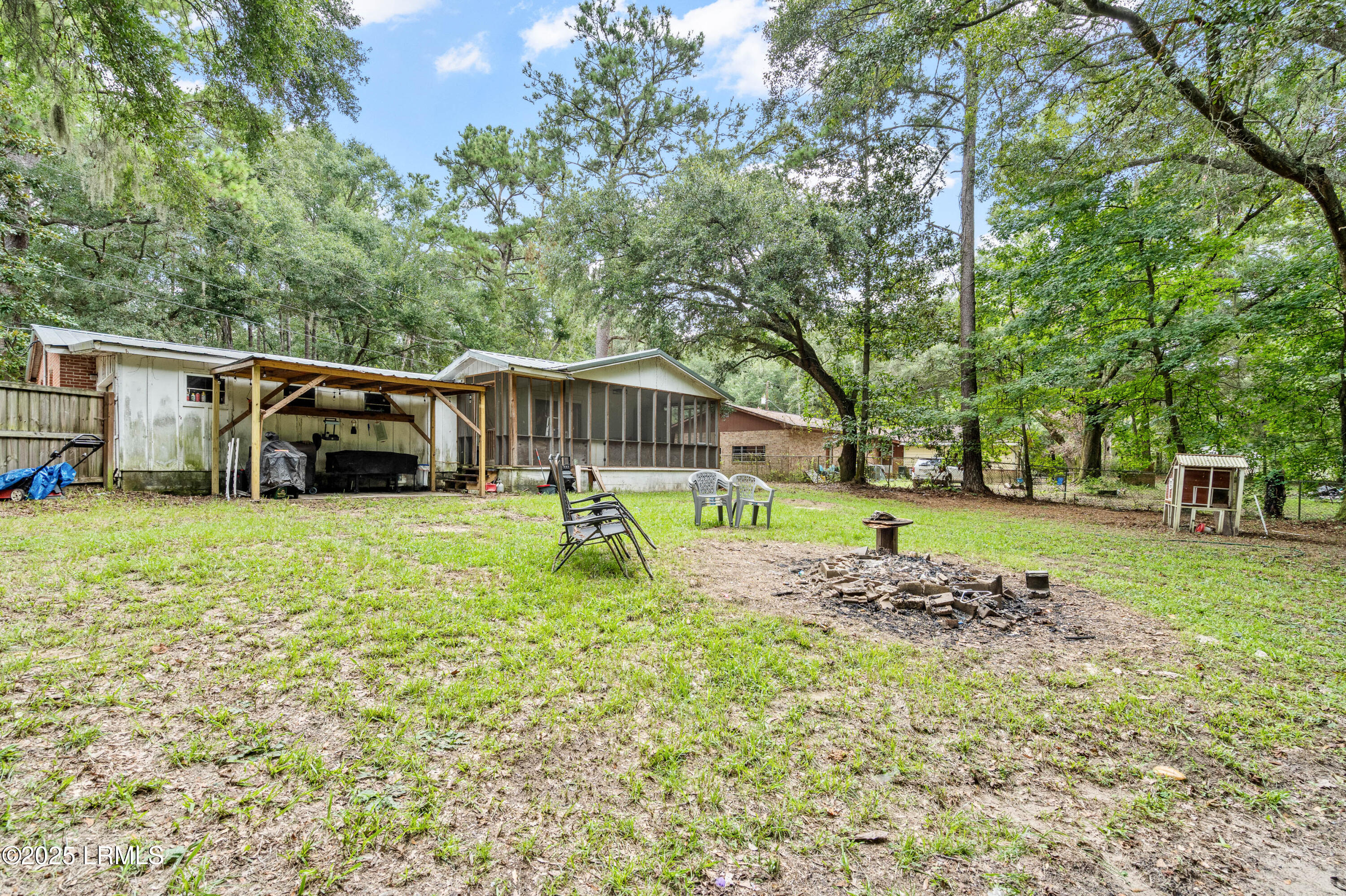 8 Billy Hill Road Beaufort, SC 29906 - Photo 32 of 42 8 Billy Hilly-39