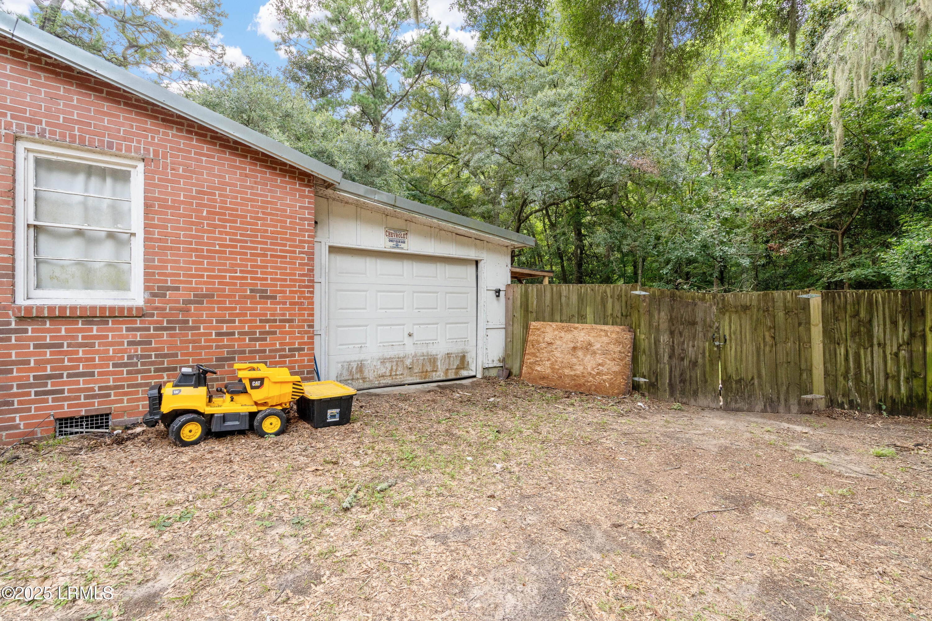 8 Billy Hill Road Beaufort, SC 29906 - Photo 37 of 42 8 Billy Hilly-7