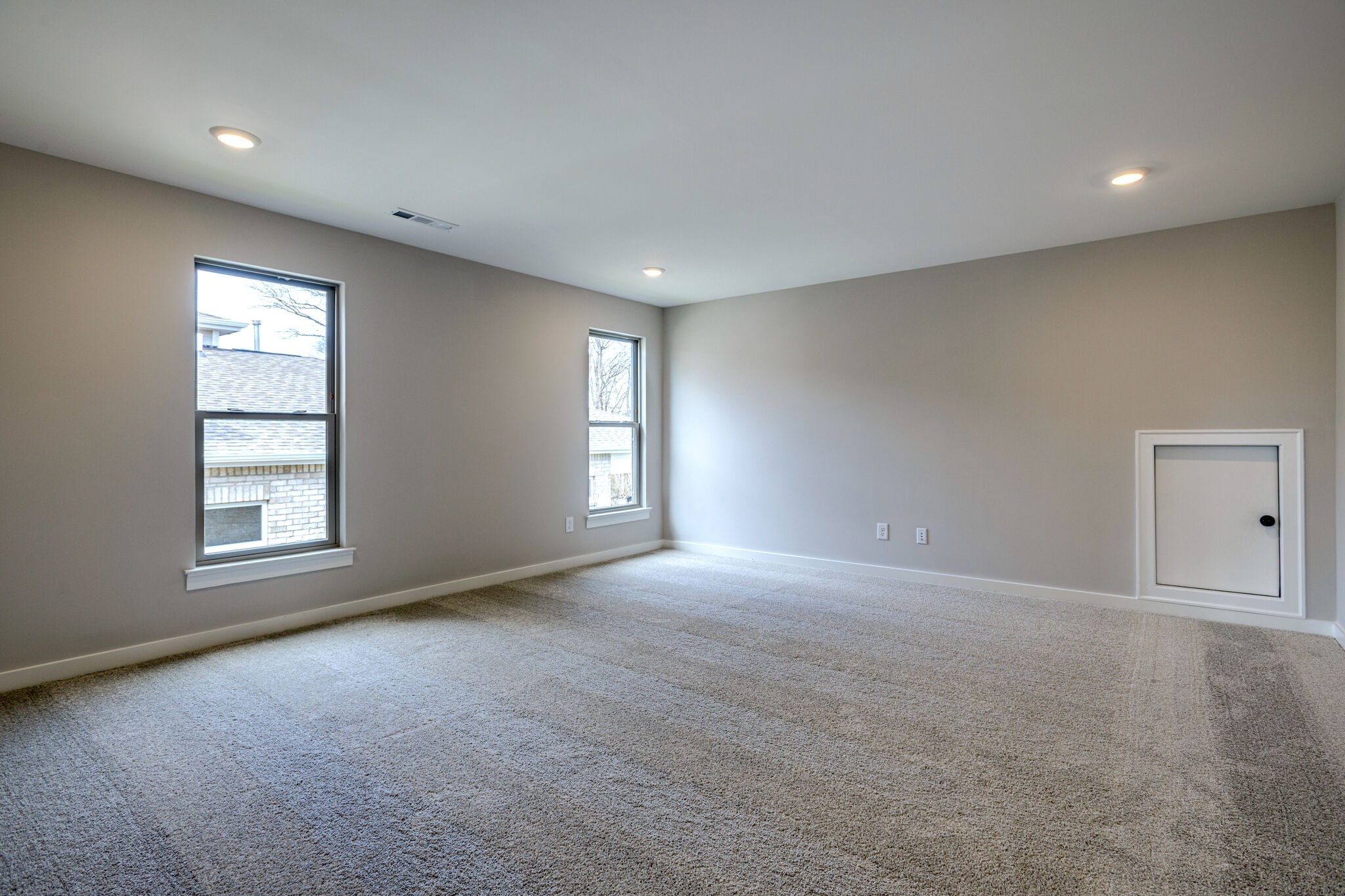 1057 Fallow Road Mount Juliet, TN 37122 - Photo 28 of 41 an empty room with windows and closet