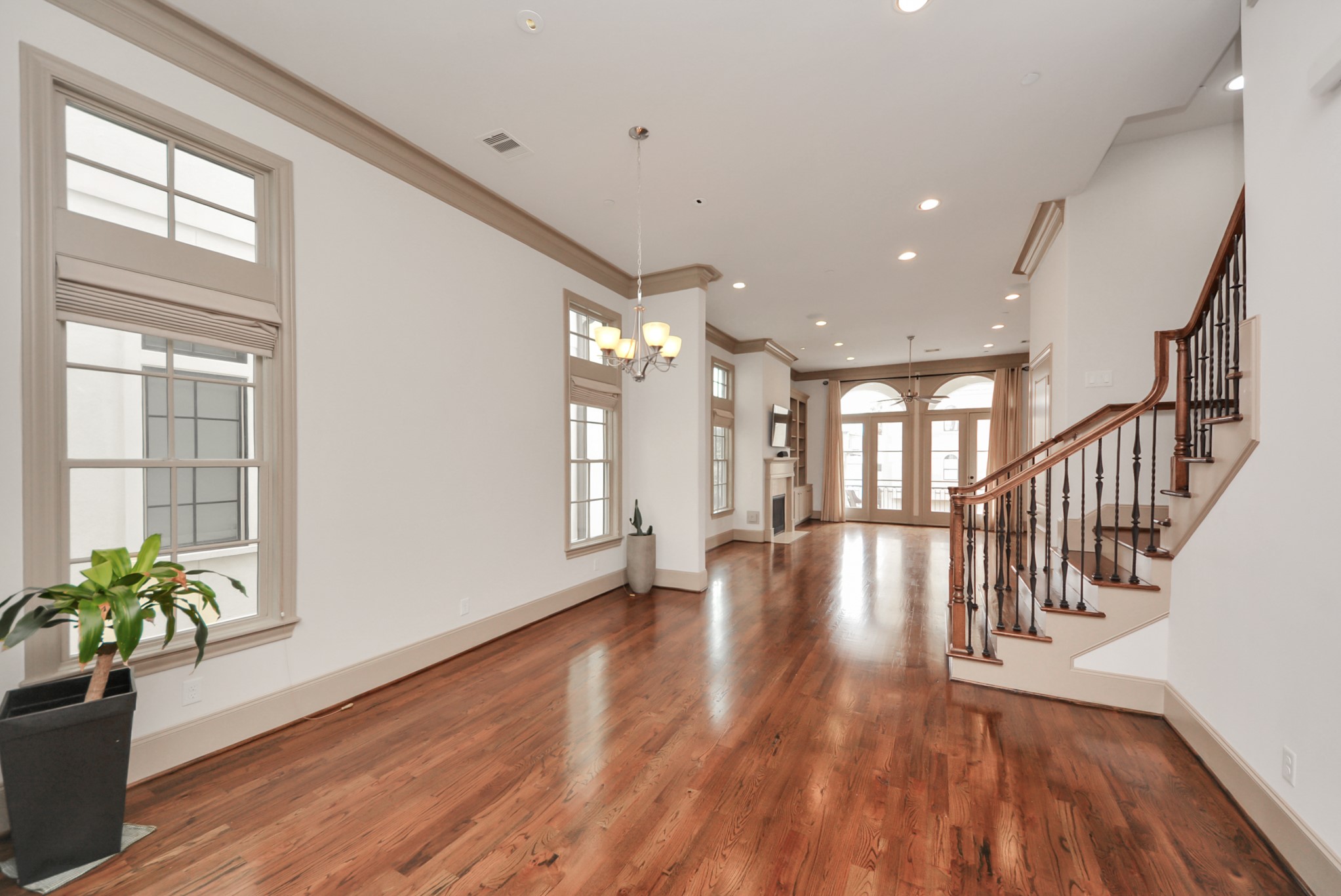 314 West Clay Street Houston, TX 77019 - Photo 14 of 44 a view of gallery with wooden floor