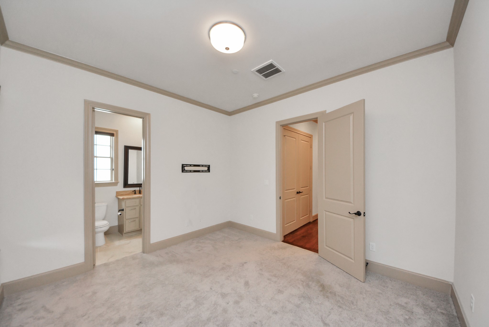 314 West Clay Street Houston, TX 77019 - Photo 22 of 44 wooden floor and closet in a room