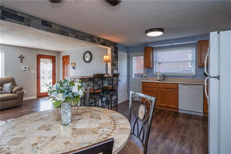 112 Flicker Drive McKees Rocks, PA 15136 - Photo 11 of 25 Gallery Image 11