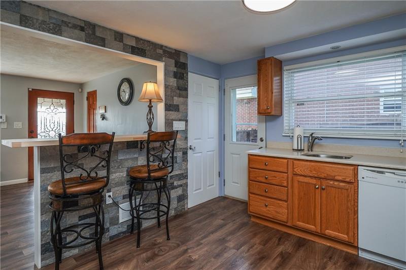 112 Flicker Drive McKees Rocks, PA 15136 - Photo 12 of 25 Gallery Image 12