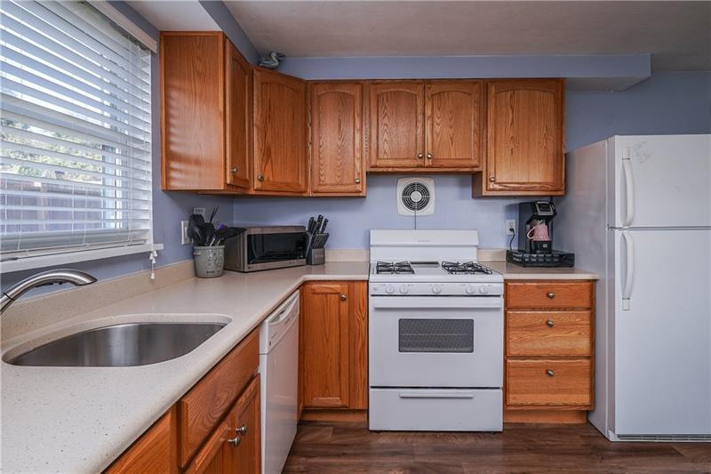112 Flicker Drive McKees Rocks, PA 15136 - Photo 14 of 25 Gallery Image 14