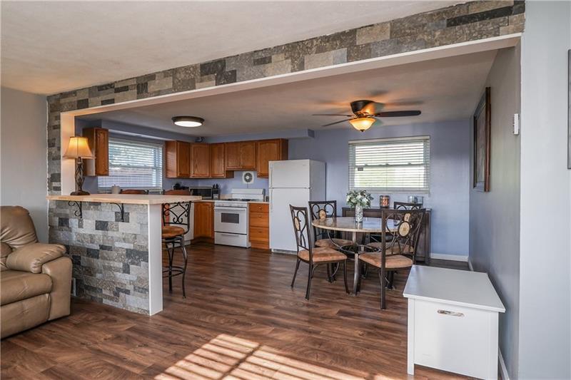 112 Flicker Drive McKees Rocks, PA 15136 - Photo 8 of 25 Gallery Image 8