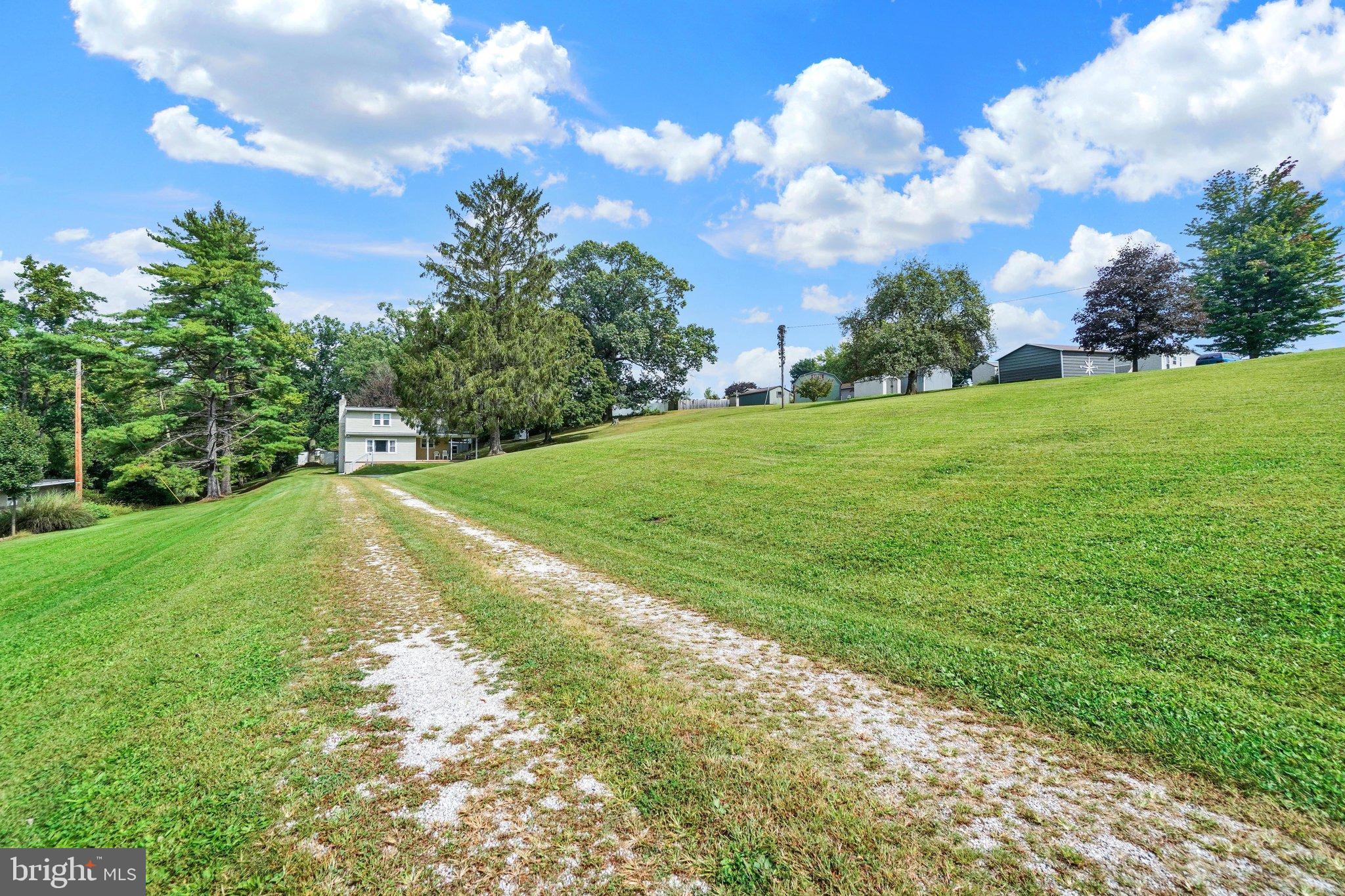 375 Cloverleaf Road York, PA 17406 - Photo 27 of 41 Gallery Image 27