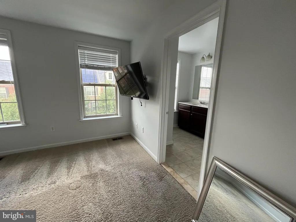 9507 Smithview Place Lanham, MD 20706 - Photo 15 of 42