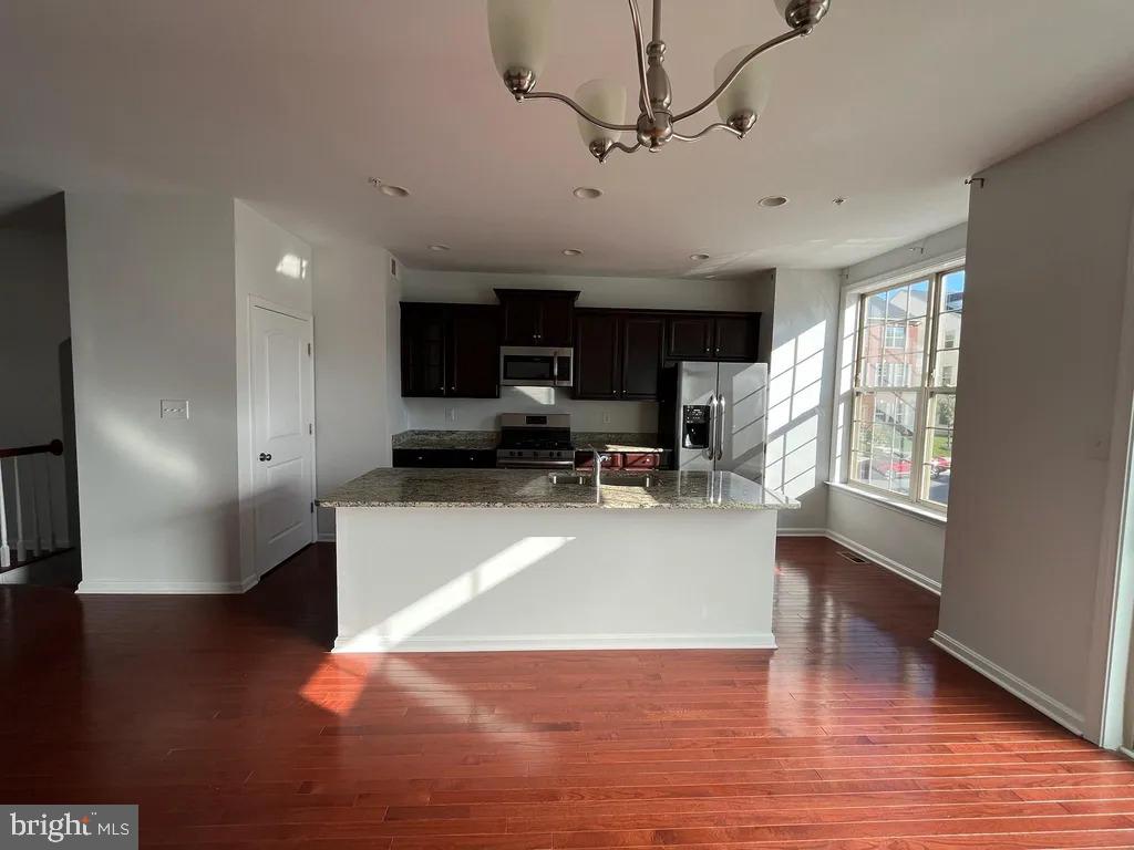 9507 Smithview Place Lanham, MD 20706 - Photo 5 of 42