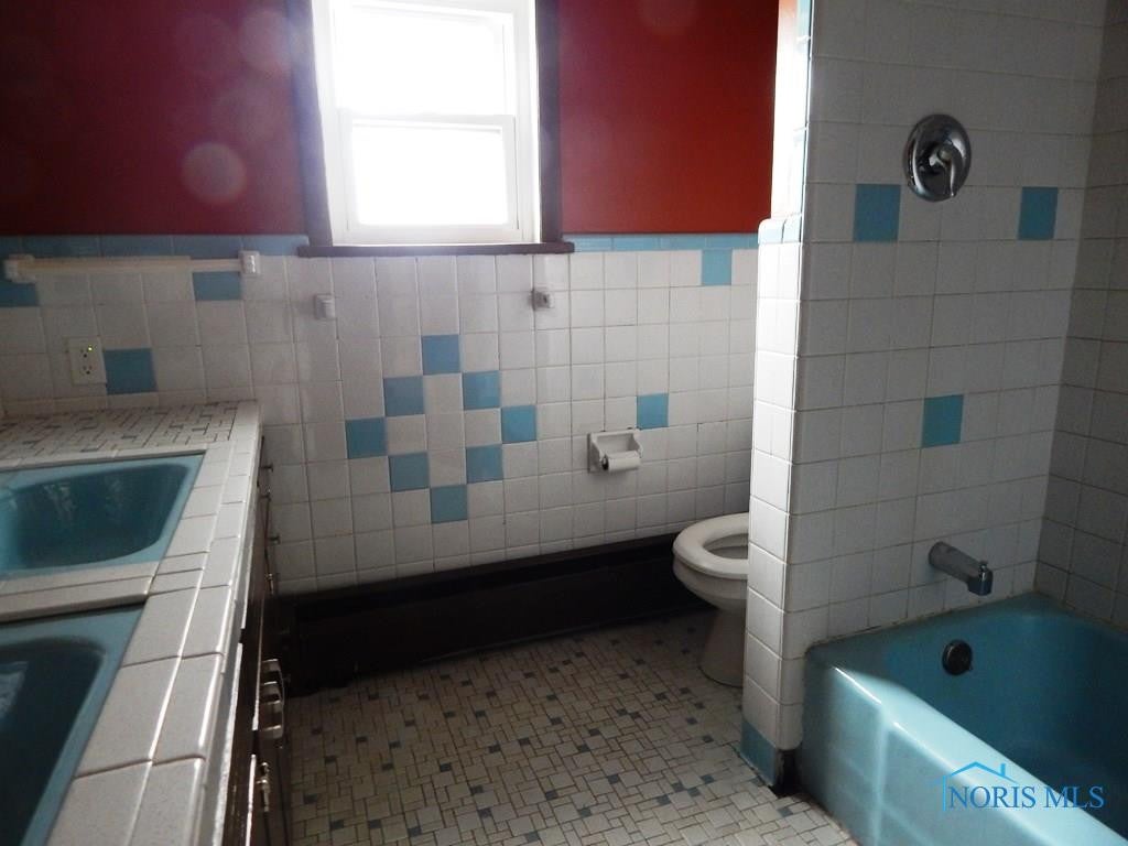 5247 Dowling Road Luckey, OH 43443 - Photo 12 of 19 Photo 12