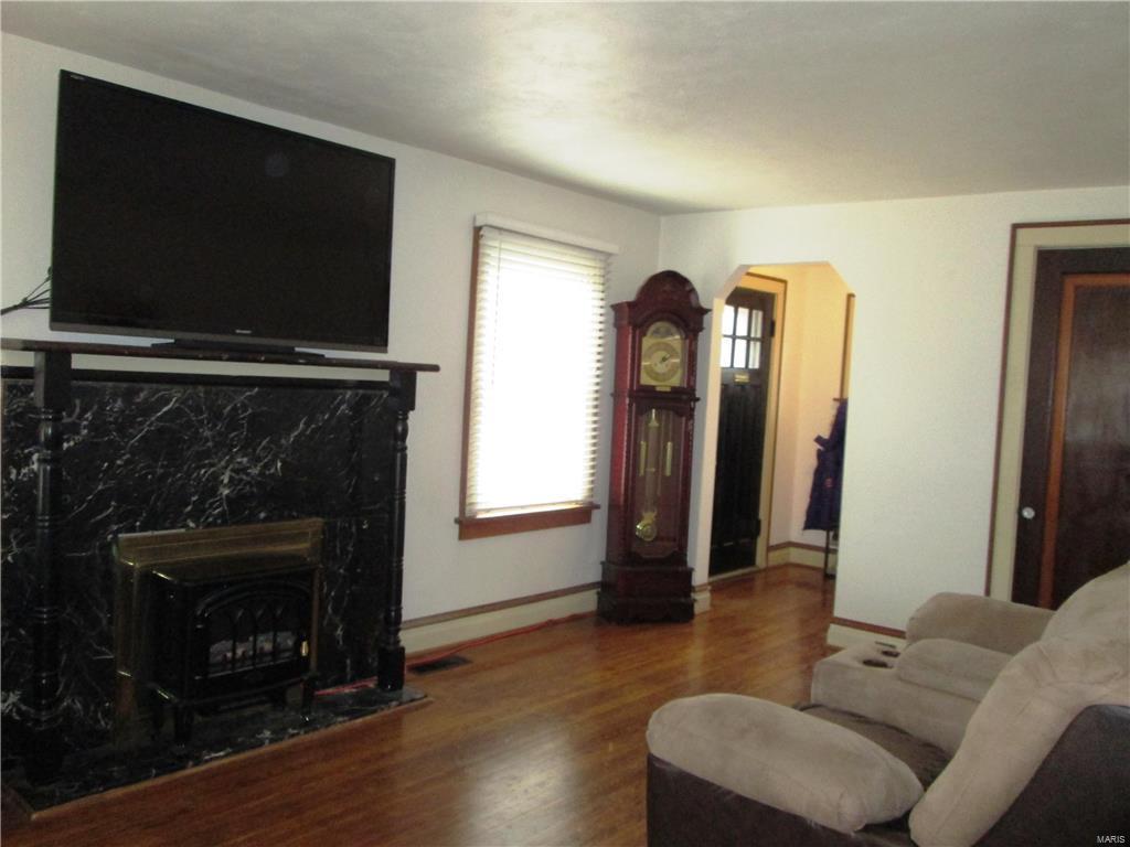 2444 Brown Road St. Louis, MO 63114 - Photo 11 of 39 Gallery Image 11