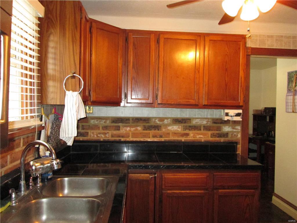 2444 Brown Road St. Louis, MO 63114 - Photo 20 of 39 Gallery Image 20
