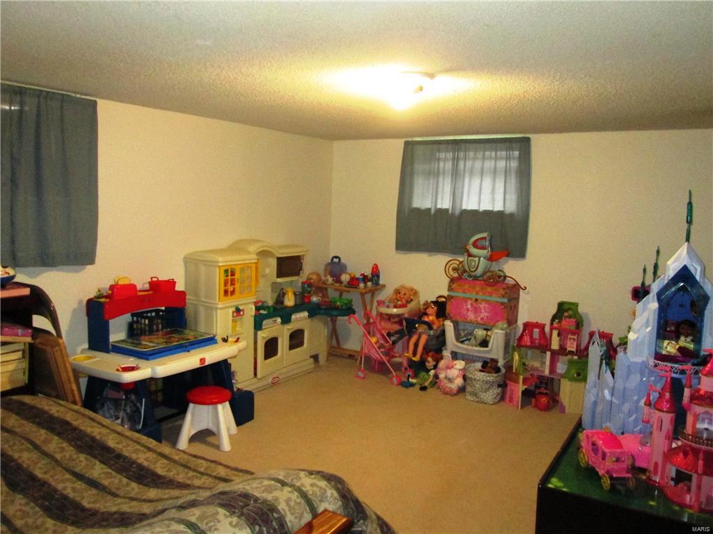 2444 Brown Road St. Louis, MO 63114 - Photo 26 of 39 Gallery Image 26