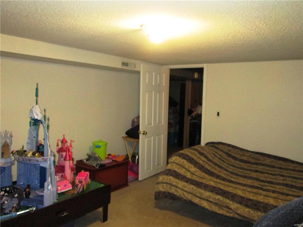 2444 Brown Road St. Louis, MO 63114 - Photo 27 of 39 Gallery Image 27
