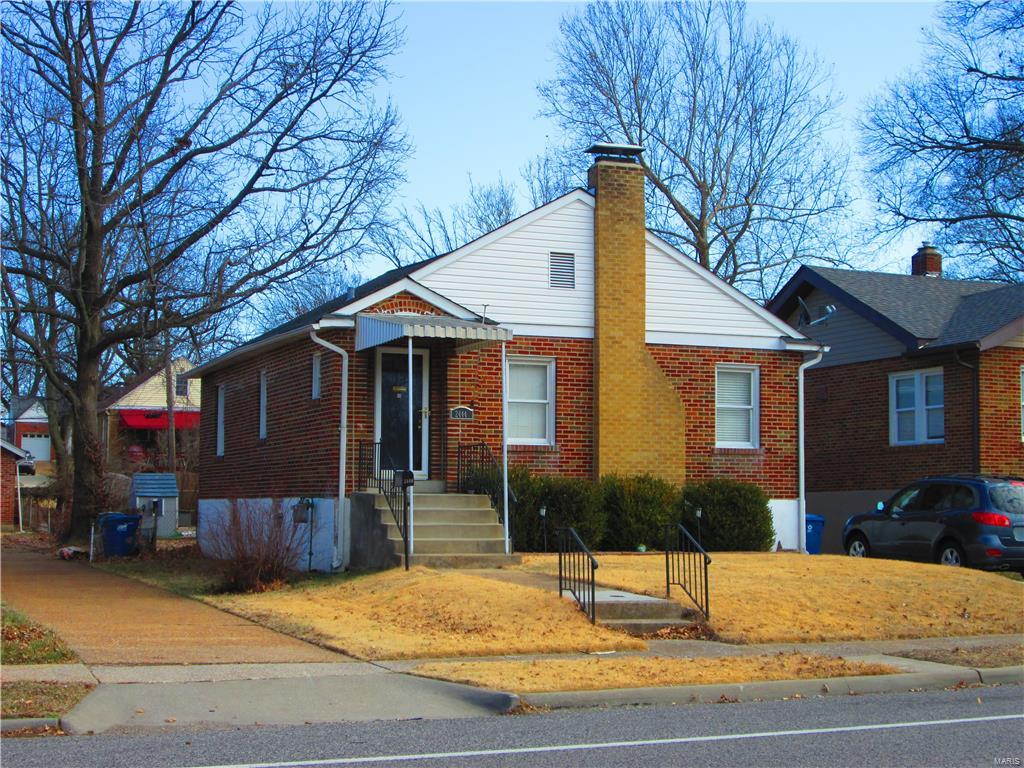 2444 Brown Road St. Louis, MO 63114 - Photo 4 of 39 Gallery Image 4