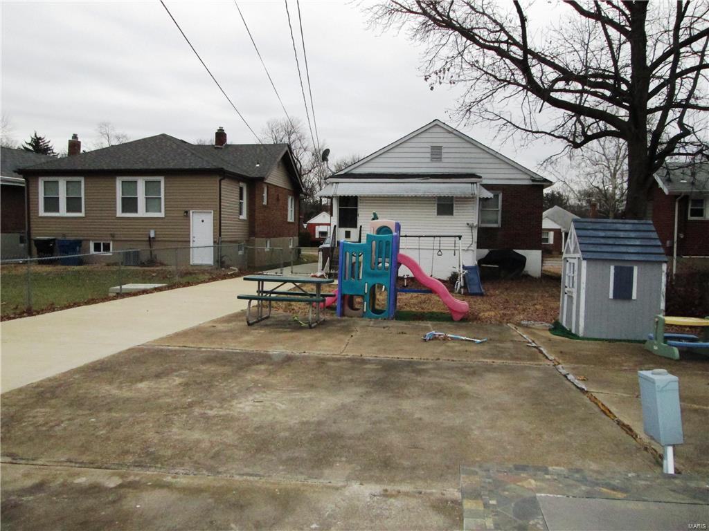 2444 Brown Road St. Louis, MO 63114 - Photo 34 of 39 Gallery Image 34