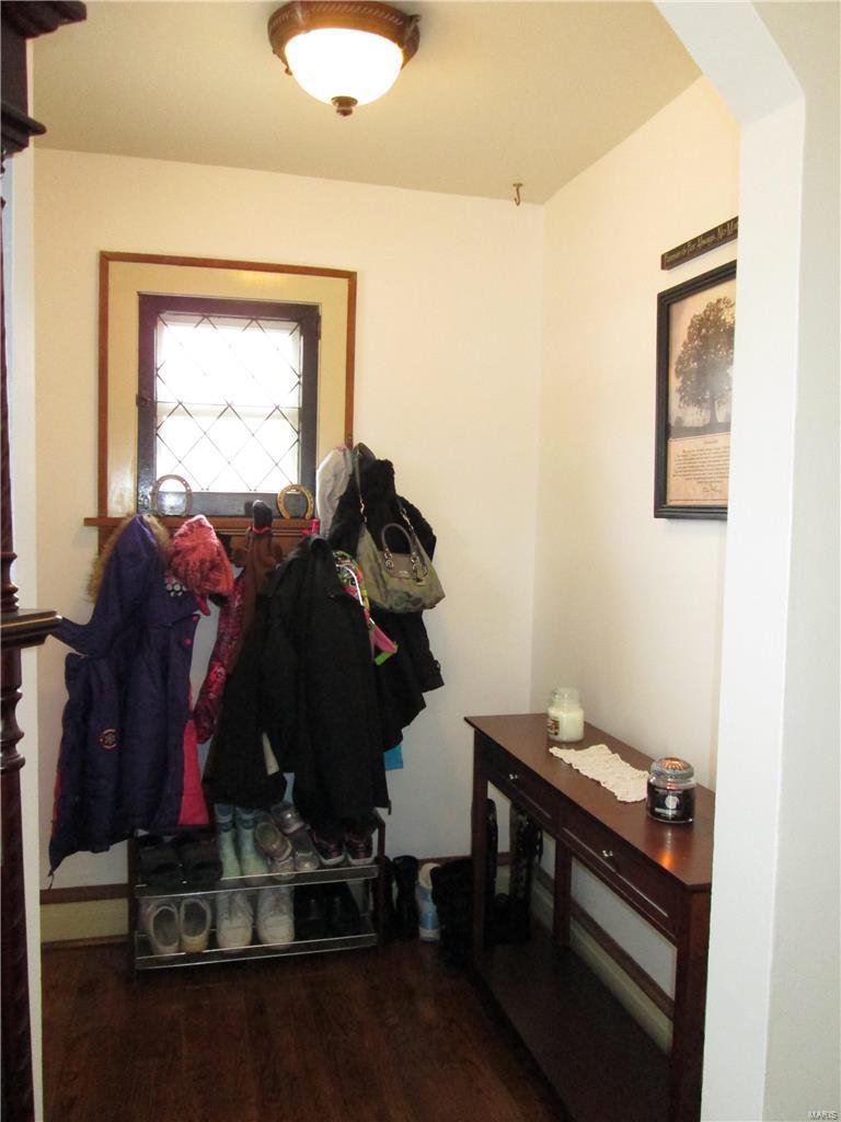 2444 Brown Road St. Louis, MO 63114 - Photo 5 of 39 Gallery Image 5
