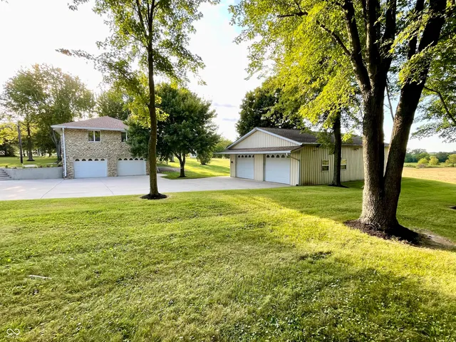 $459,900 | 164 West 1450th Street North, Summitville, IN 46070