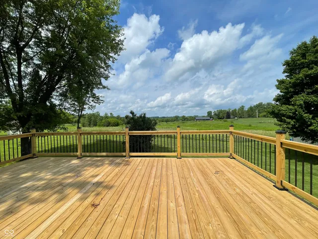 $459,900 | 164 West 1450th Street North, Summitville, IN 46070