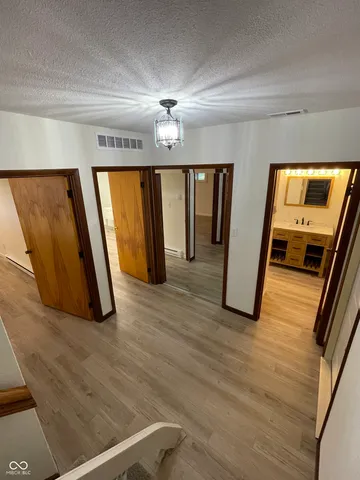 $459,900 | 164 West 1450th Street North, Summitville, IN 46070