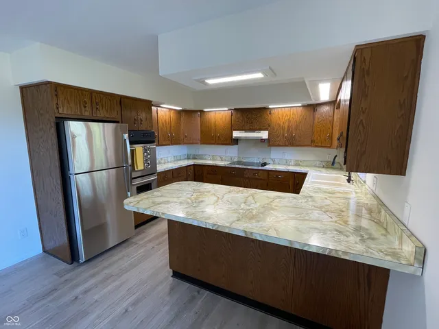 $459,900 | 164 West 1450th Street North, Summitville, IN 46070